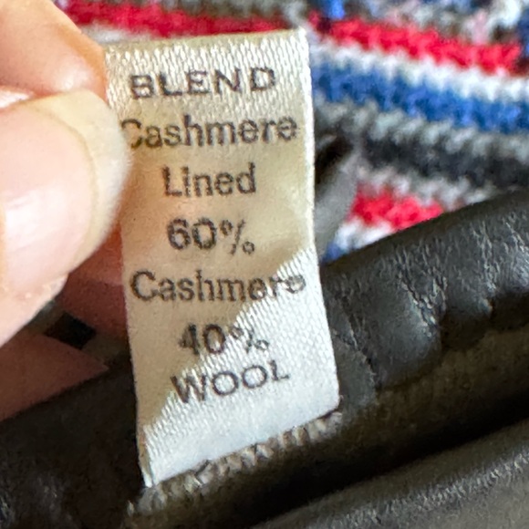 Ariston Italia NWOT women’s black leather gloves size 7 1/2 cashmere/wool lined - Picture 6 of 11